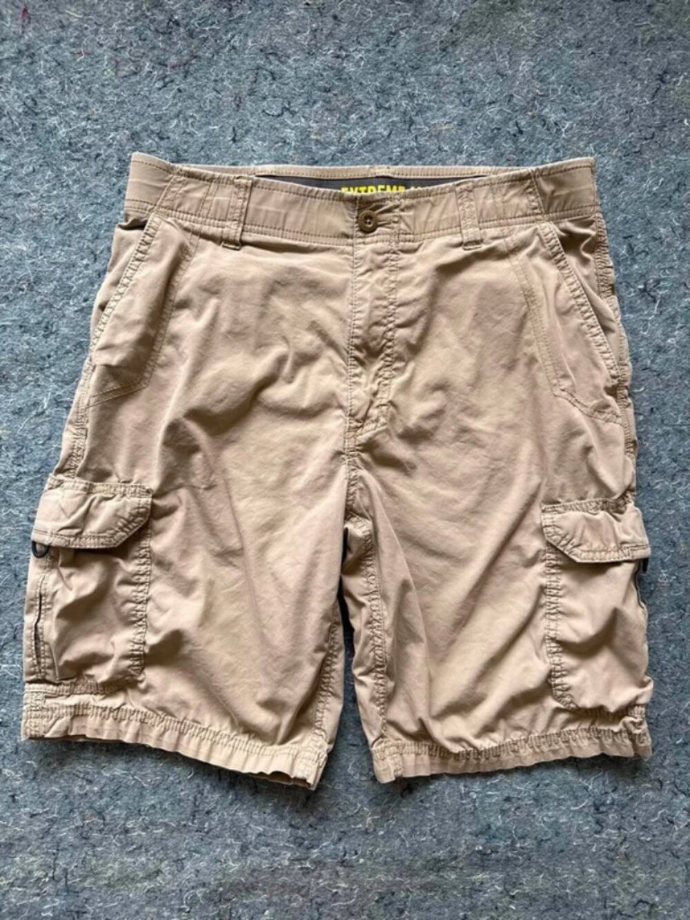 Lee Extreme Motion Men’s Cargo Shorts Size 32 Khaki Tan Stretch